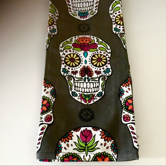 Sugar Skull Kitchen Towel set of 2 Day of the Dead - Picture 2 of 4